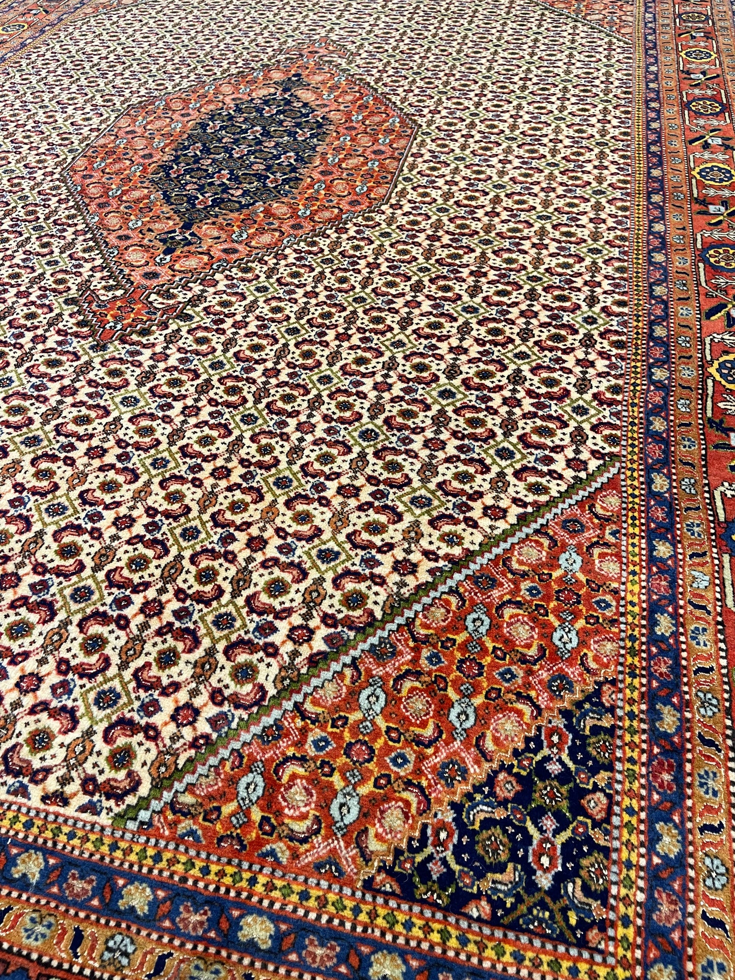 Hand-knotted carpet Ardebil Seneh