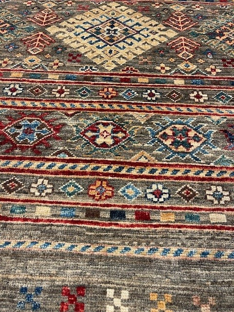 Hand-knotted carpet Chakpalu Traditional