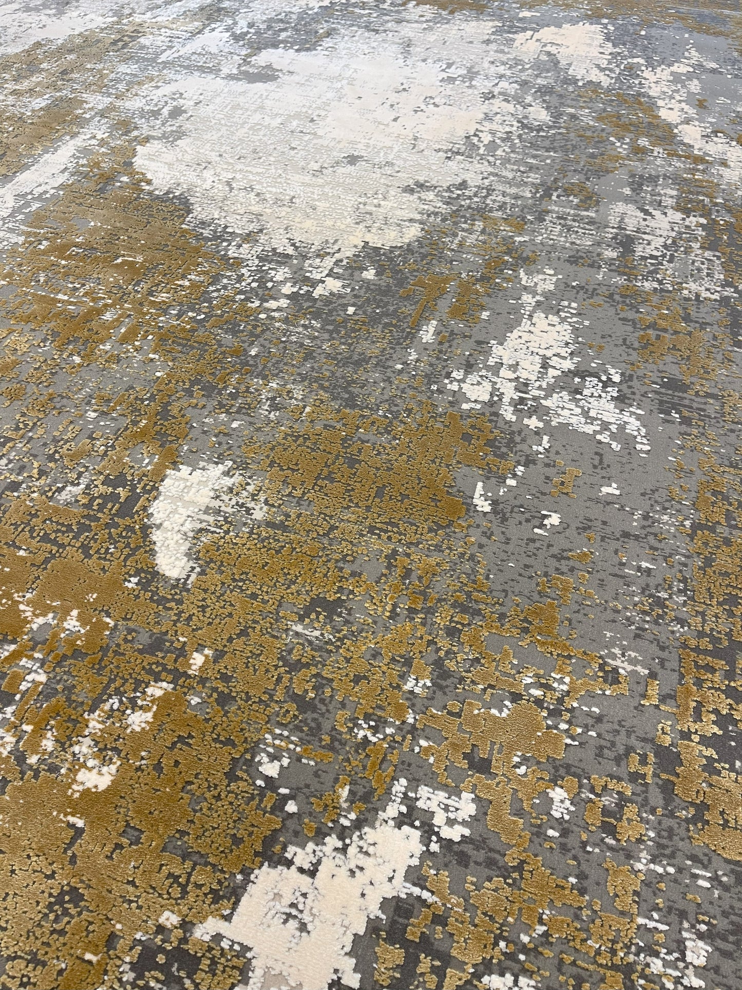 Machine woven carpet COPY