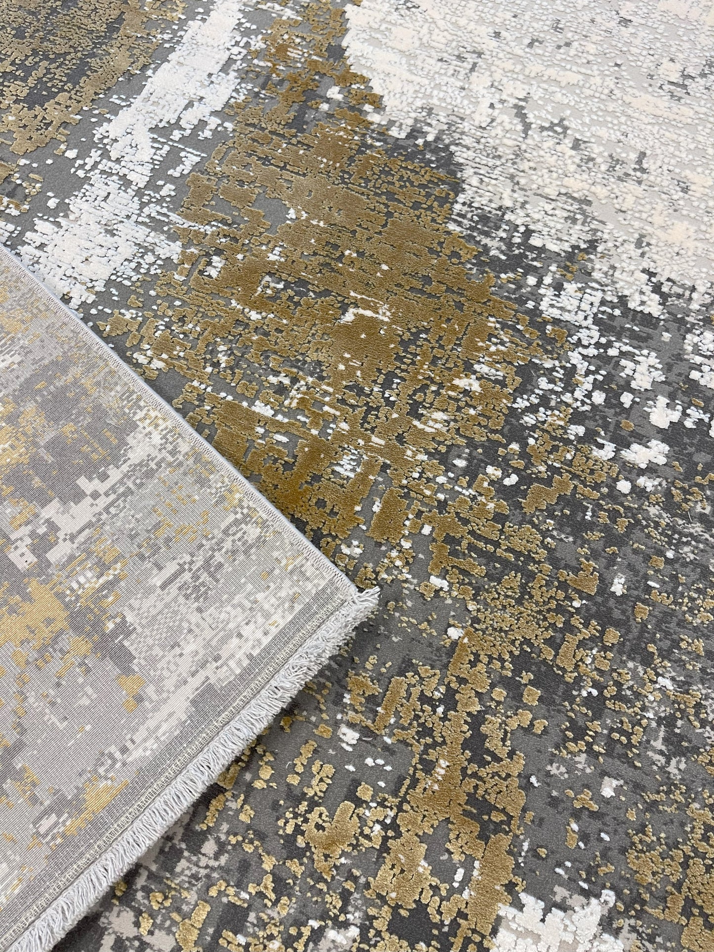 Machine woven carpet COPY