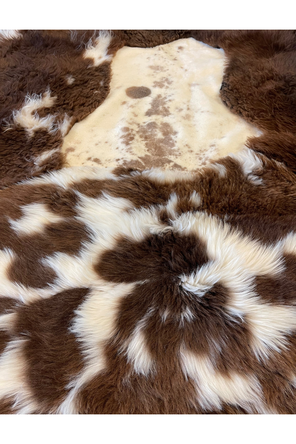Patchwork sheepskins brown white