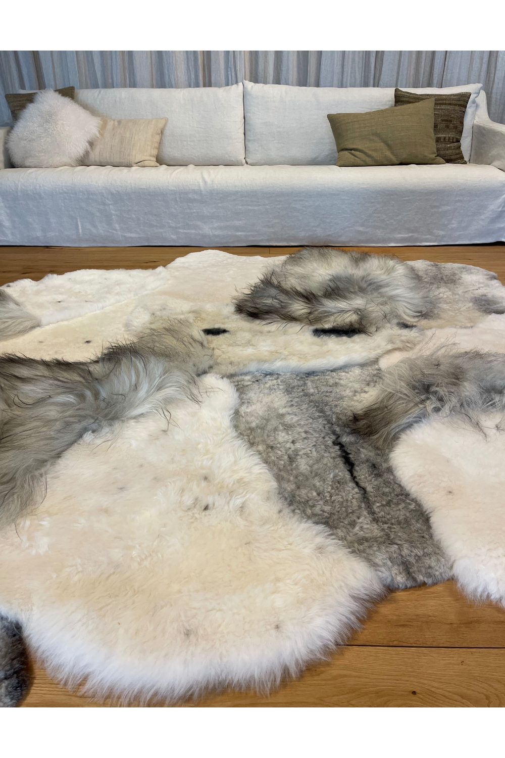 Patchwork sheepskins white gray