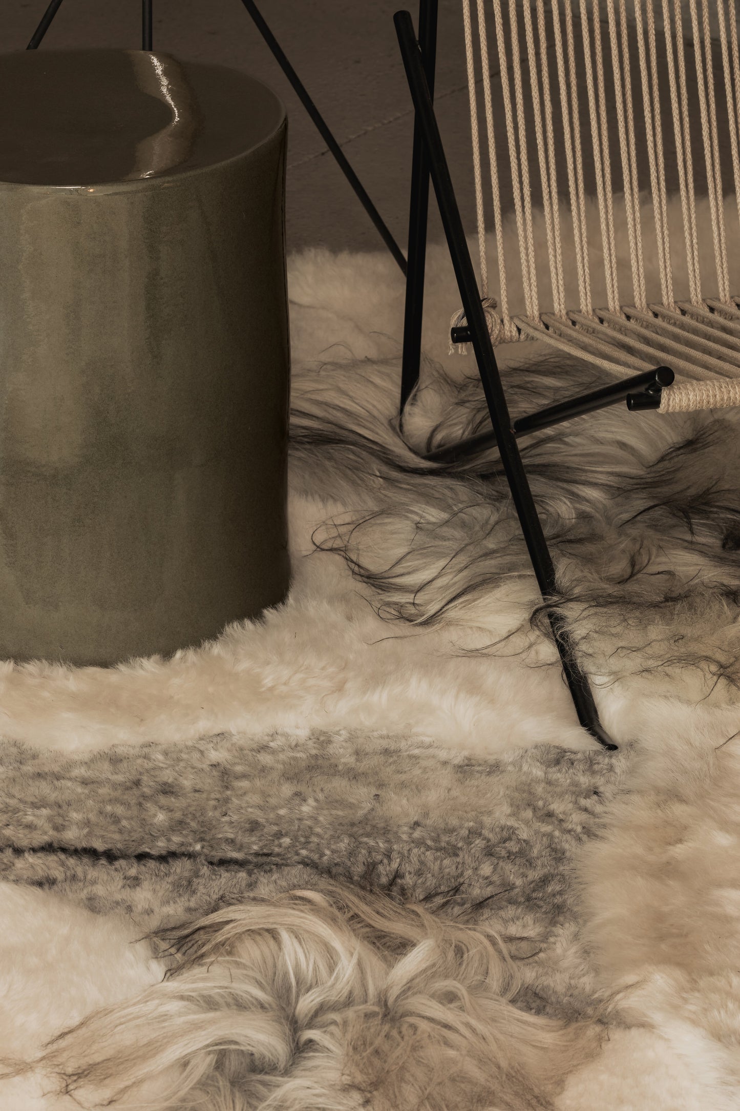 Patchwork sheepskins white gray