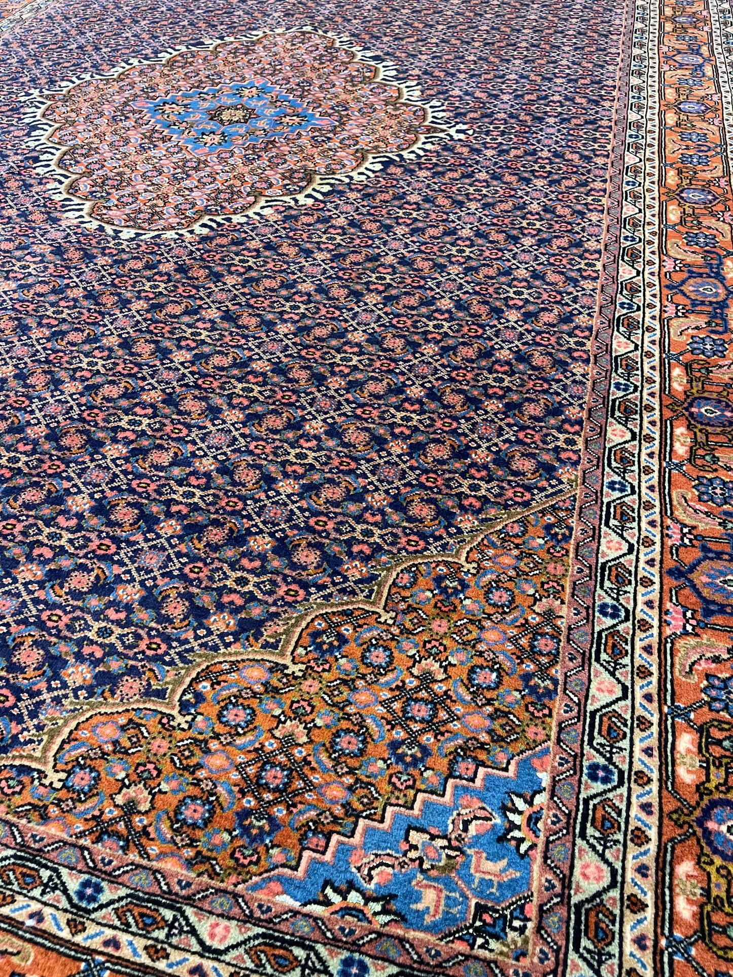 Hand-knotted carpet Seneh