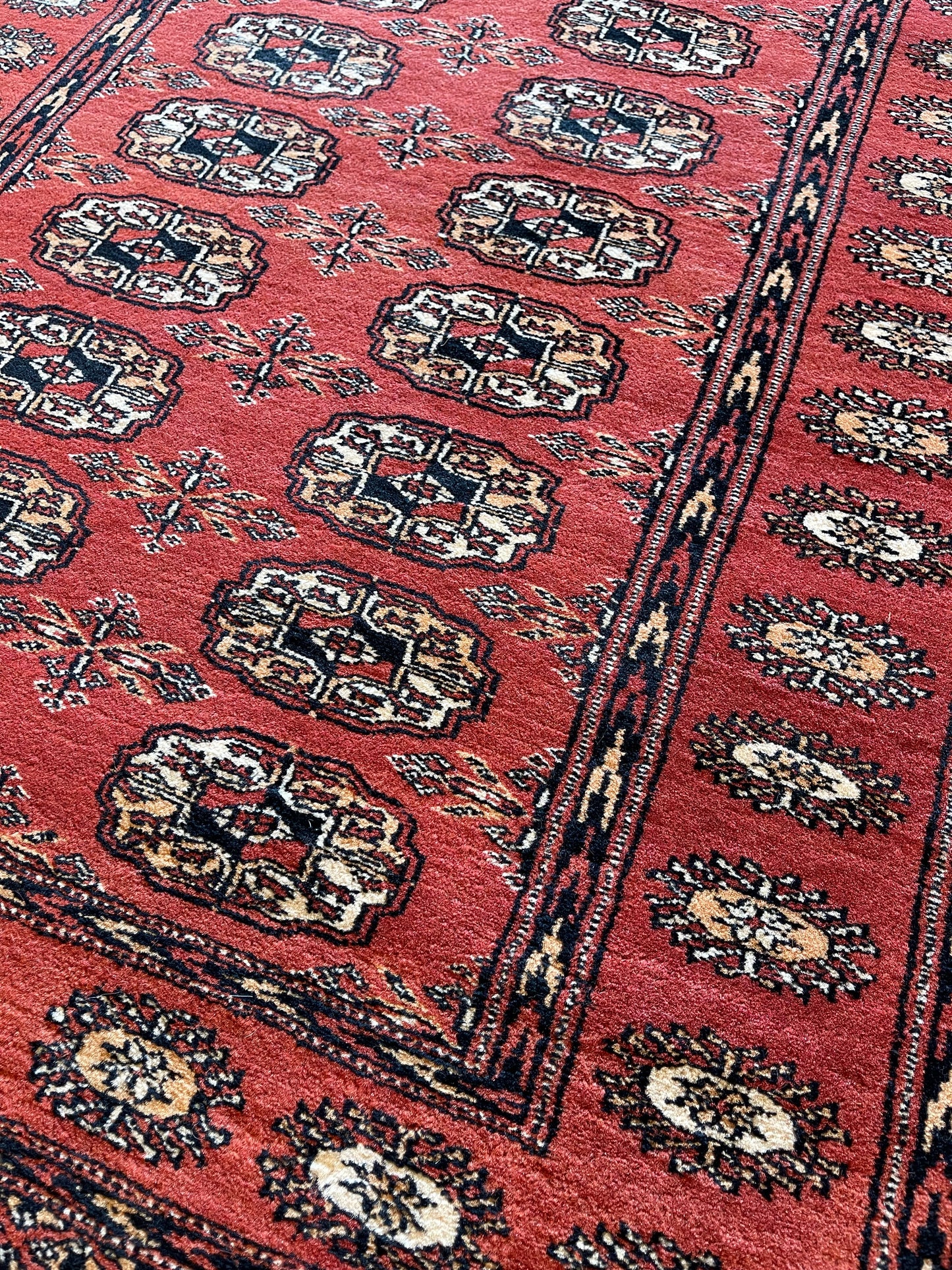 Tapis Boukhara noué main