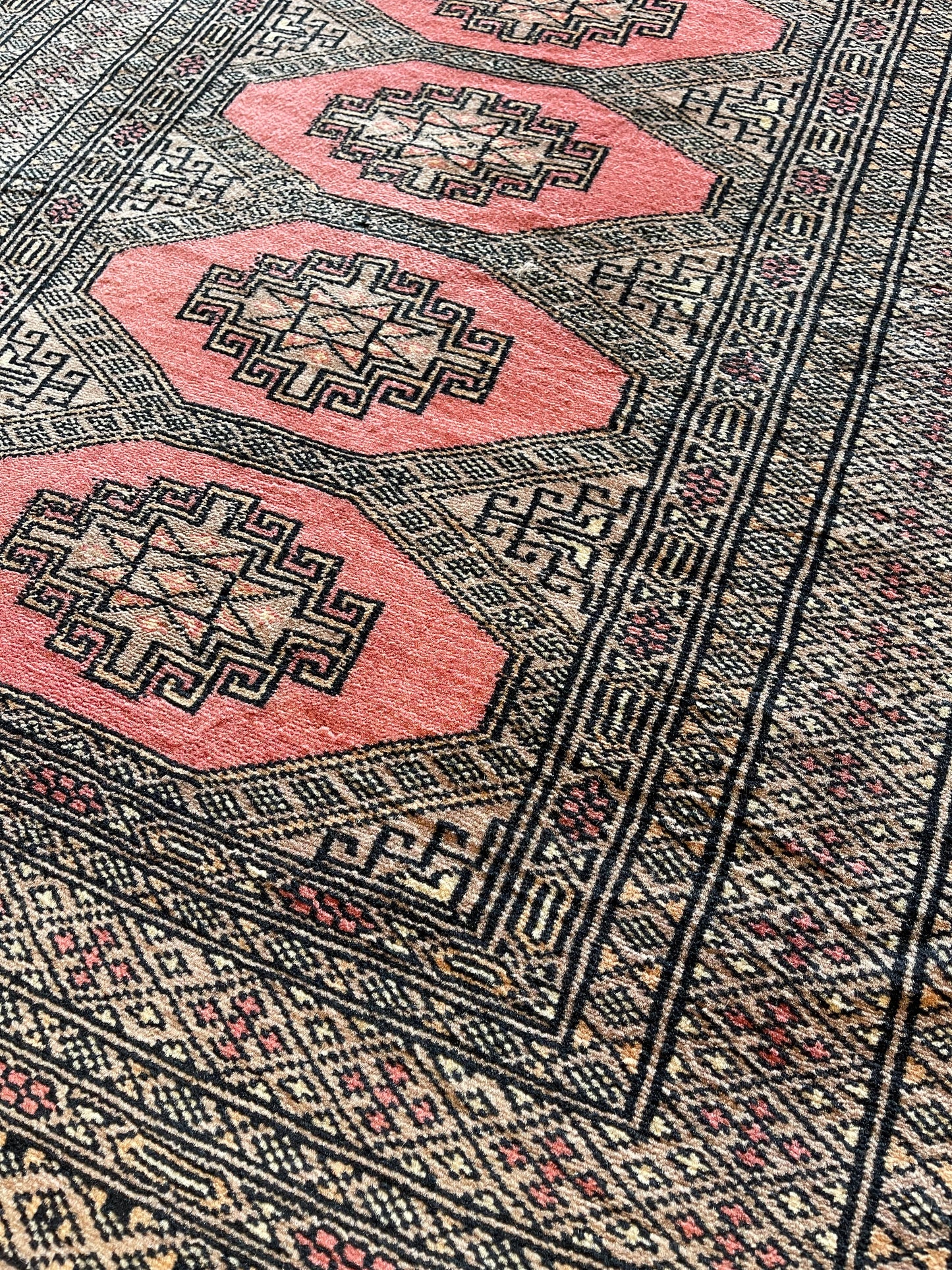 Tapis Boukhara noué main