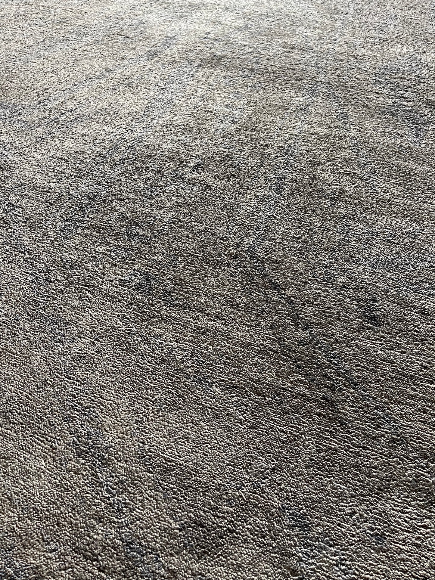 Hand-woven carpet Flower