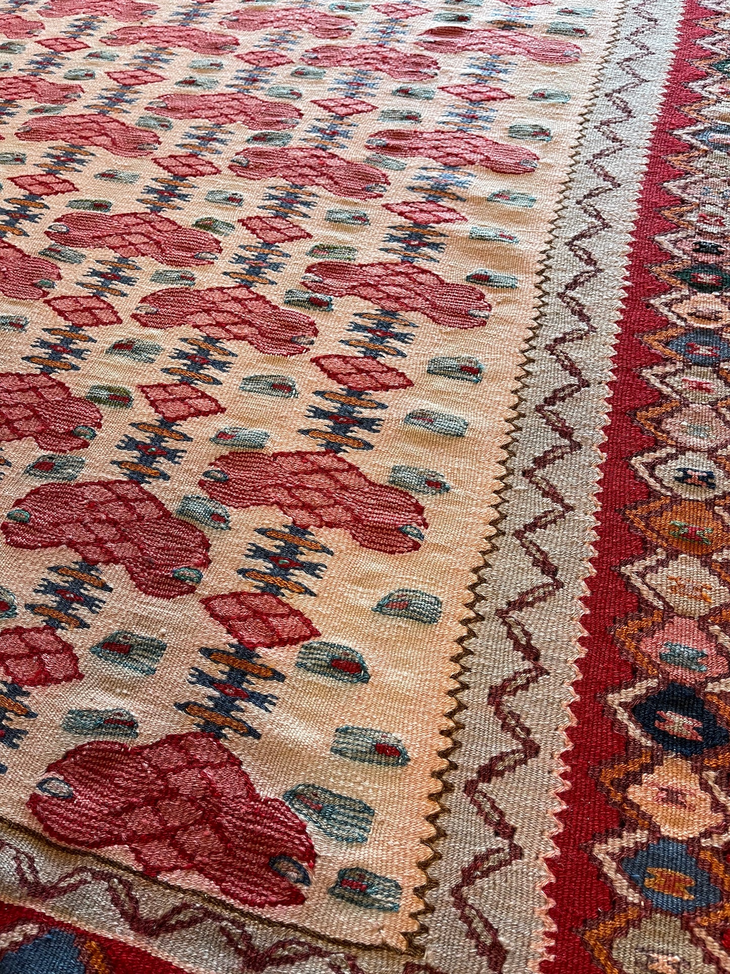 Tapis tissé main Kilim