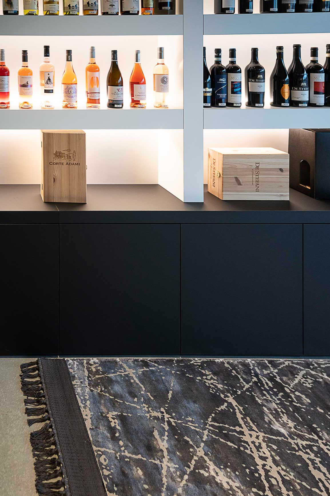 Tapis tissé main Taché