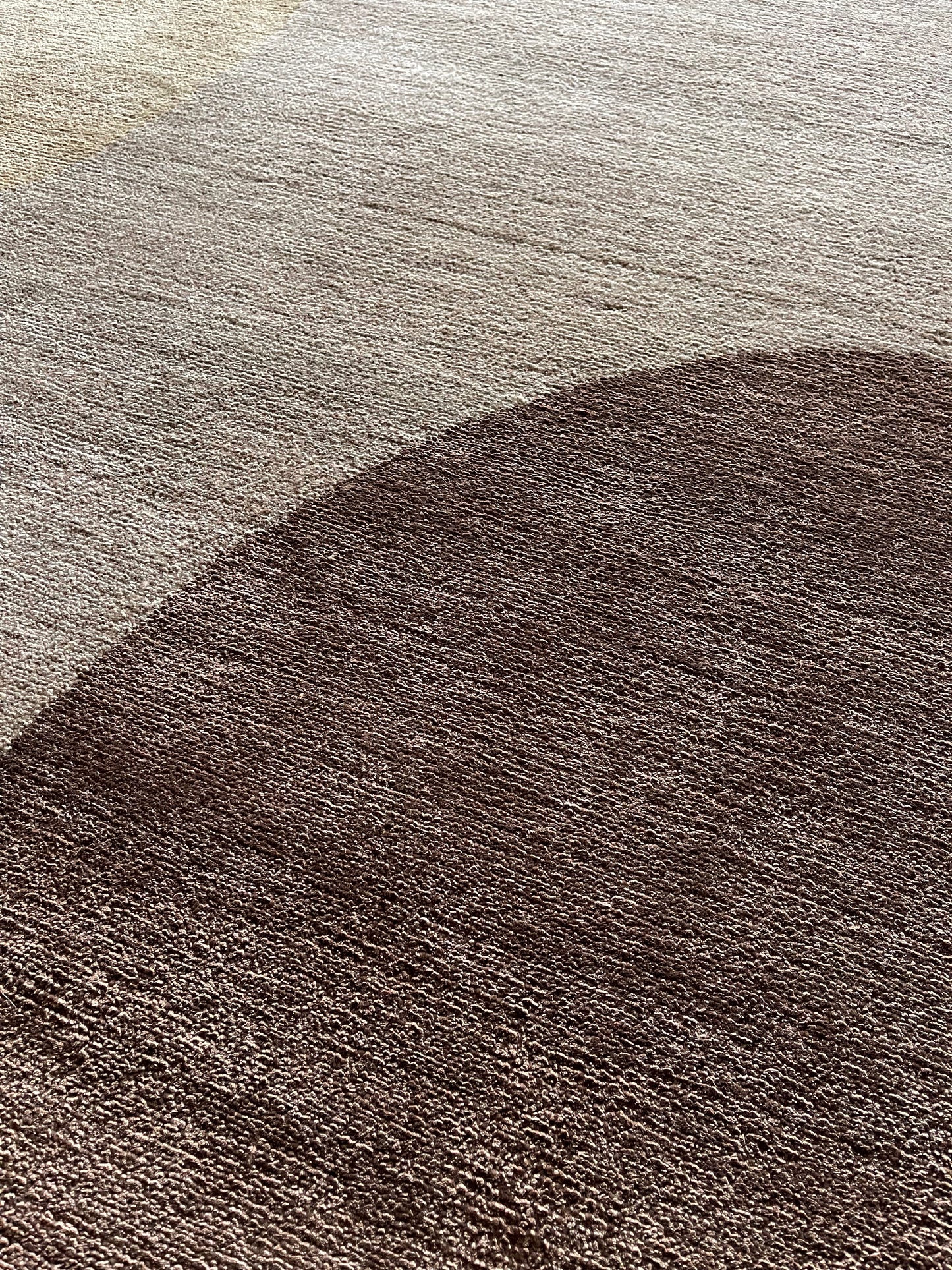 Tapis noué main Soie pierre