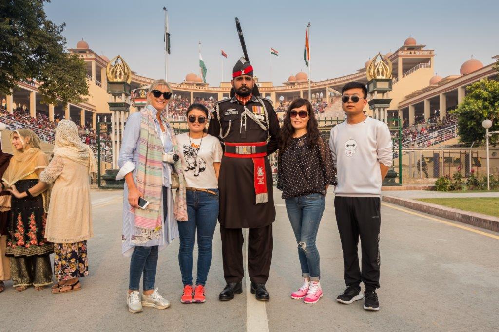 Wagah-Attari border Pakistan: het bezoeken waard.