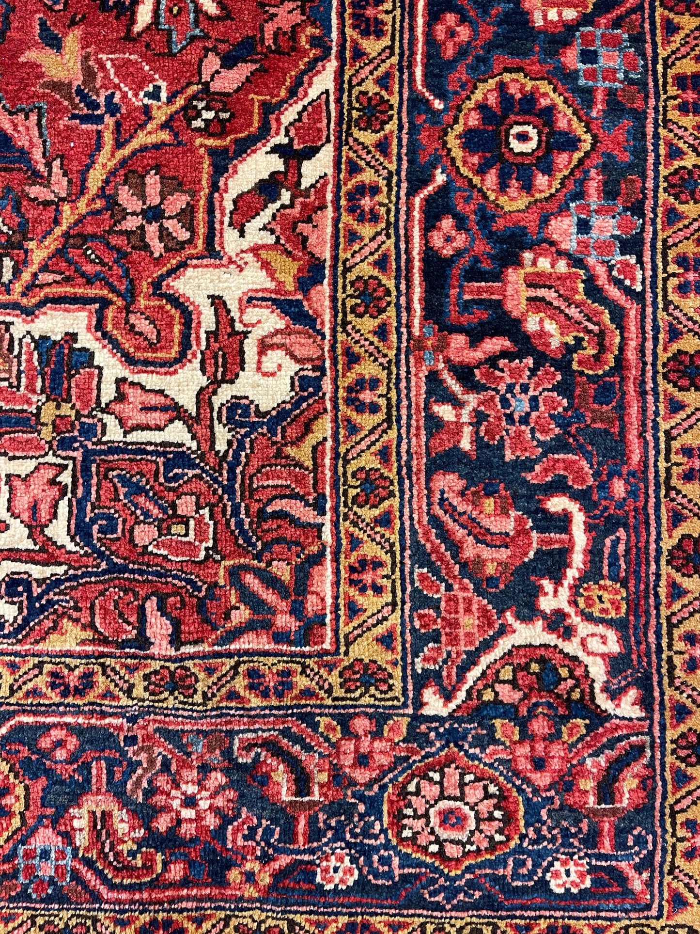 Hand-knotted carpet Heriz