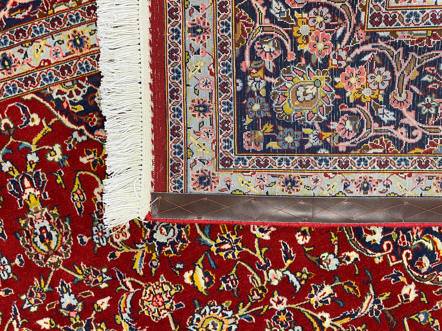 Hand-knotted carpet Keshan