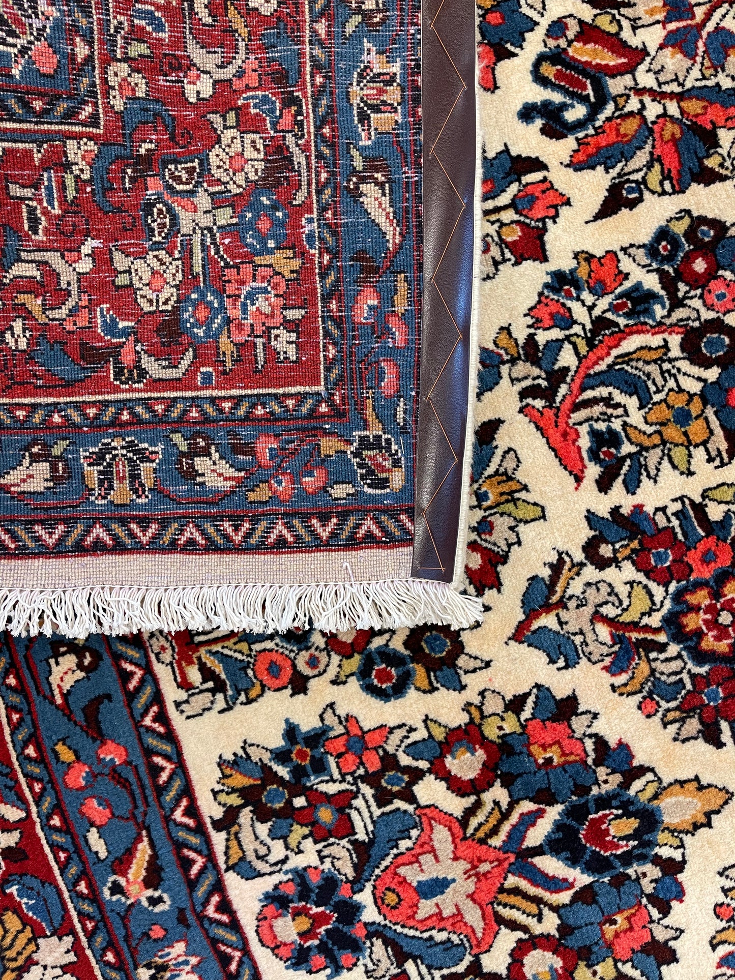 Hand-knotted carpet Sarough