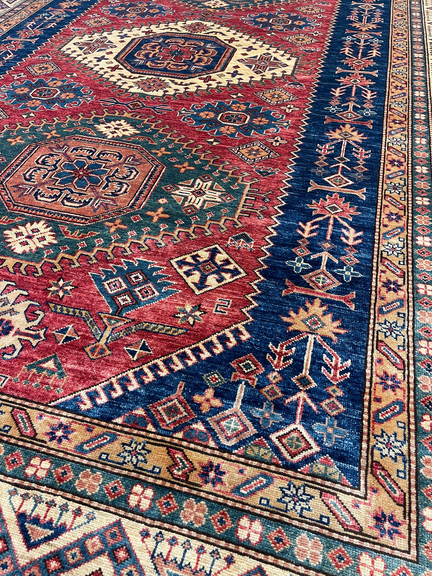 Hand-knotted carpet Super Kazak