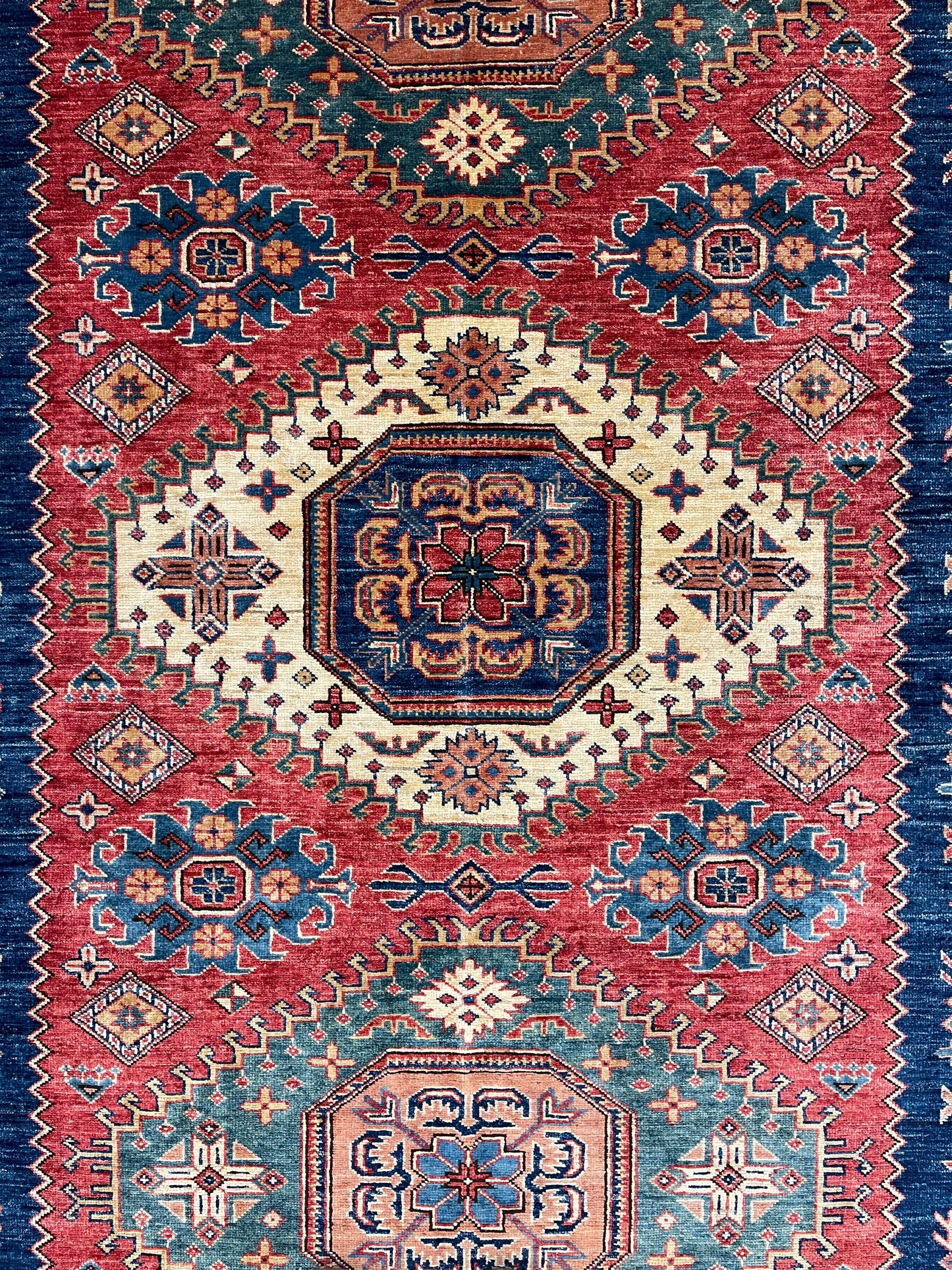 Tapis noué main Super Kazak