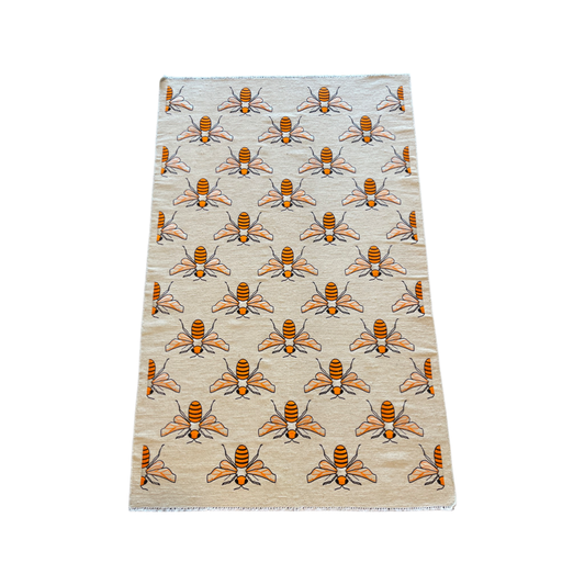 Hand-woven carpet Bee