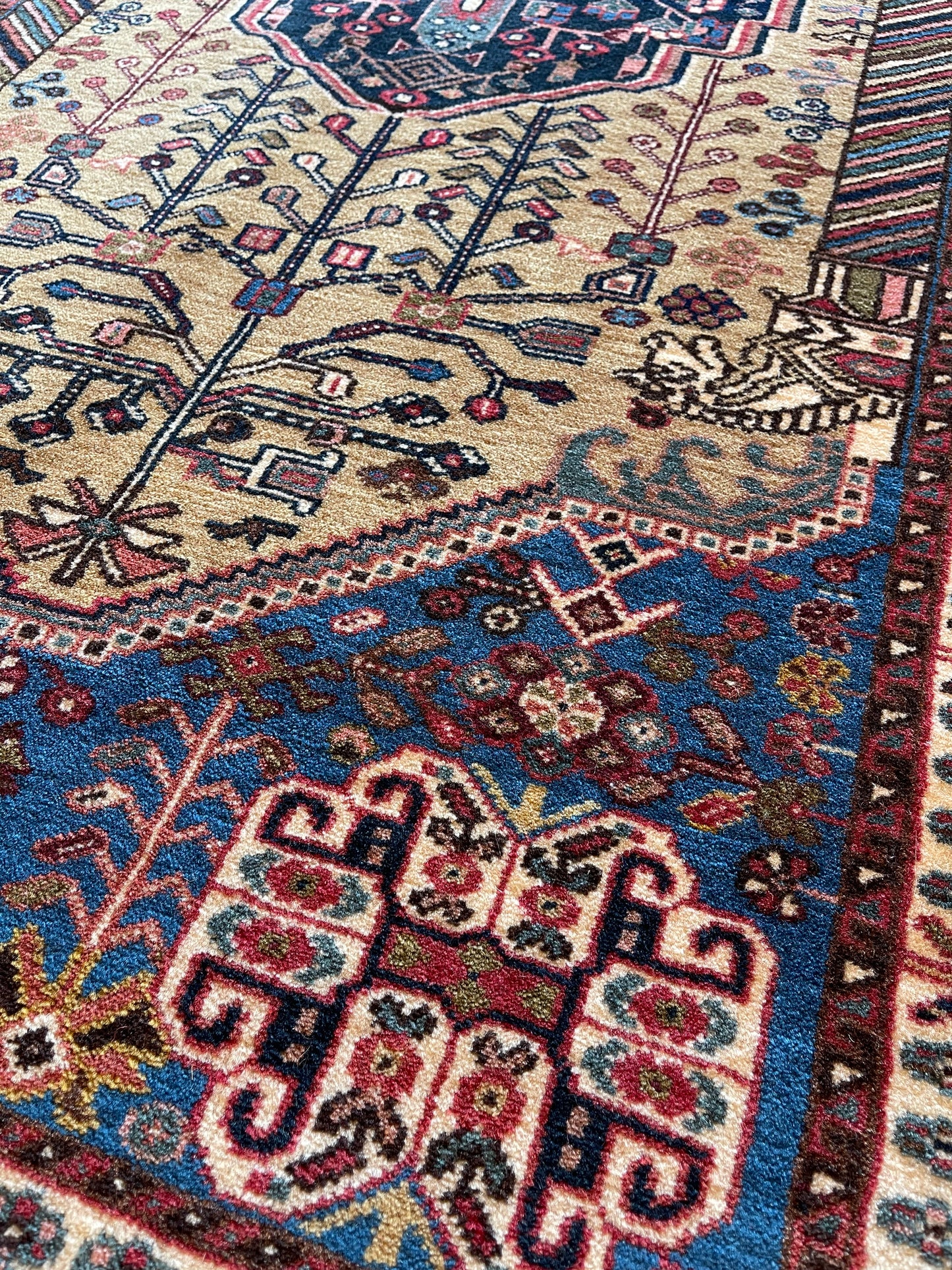 Handgeknoopt tapijt Ghasghgai
